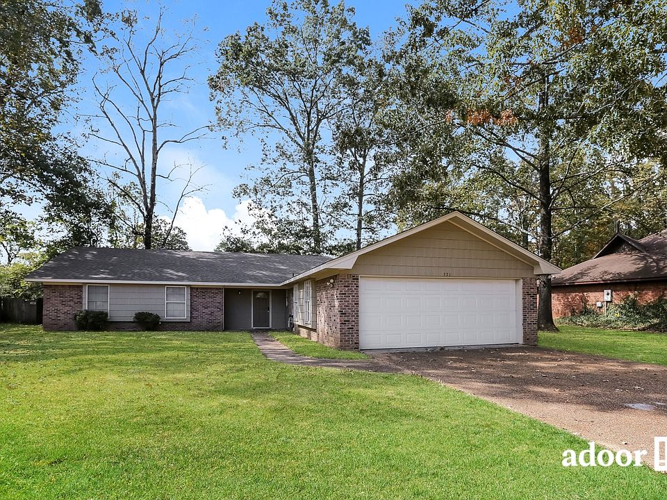 1st image of 371 Sharon Hills Dr