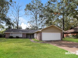 371 Sharon Hills Dr, Jackson, MS 39212
