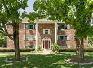 35 Berlin St APT 217, Clinton, MA 01510