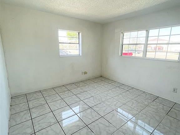 5th image of 4810 54th Ave N