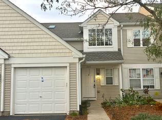 2919 Rutland Cir UNIT 203, Naperville, IL 60564