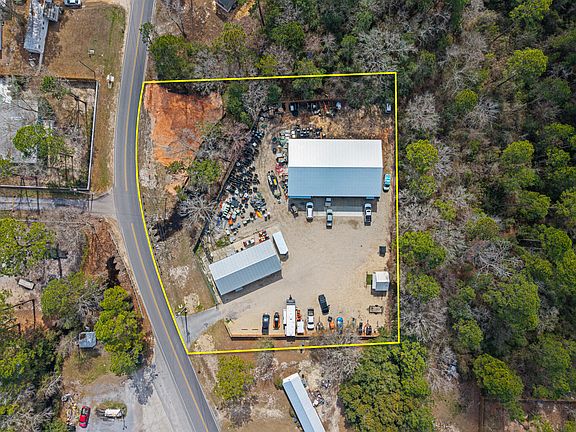 3rd image of 60 McDaniels Fishcamp Rd #A