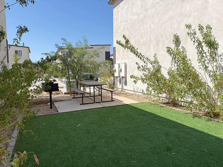4037 S 12th St #205 — Photo 27
