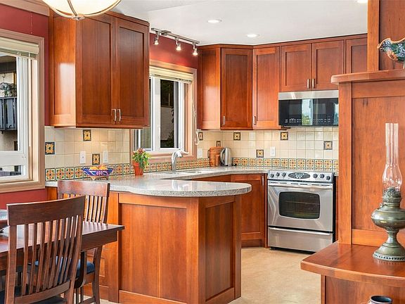 5th image of 1158 Fairfield Rd #303