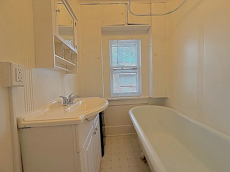 1701 W Kiowa St — Photo 9