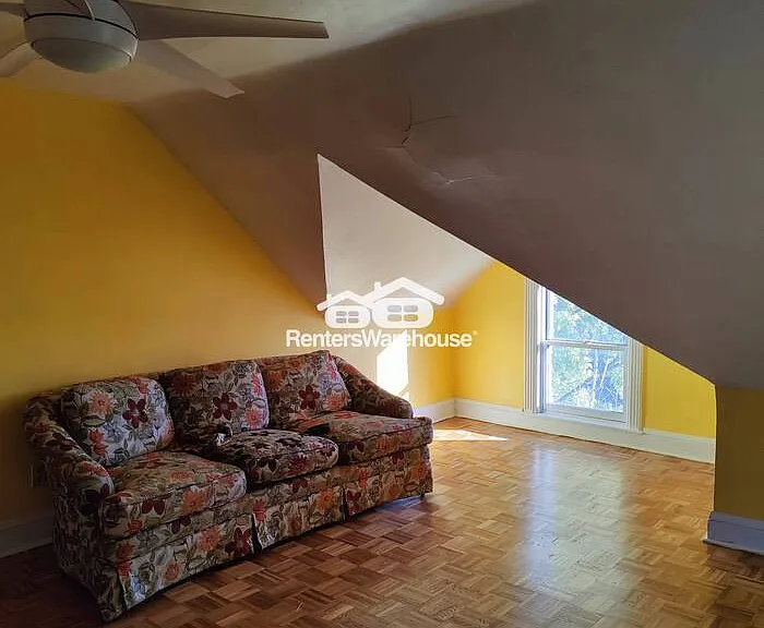 2822 Portland Ave S #2822 — Photo 3