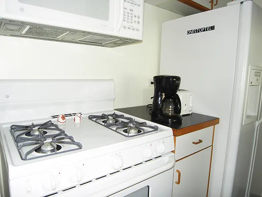 Rented by CCG Real Estate Brokerage | media 16