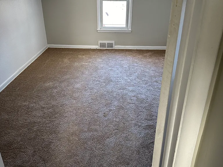 22468 Cushing Ave — Photo 9