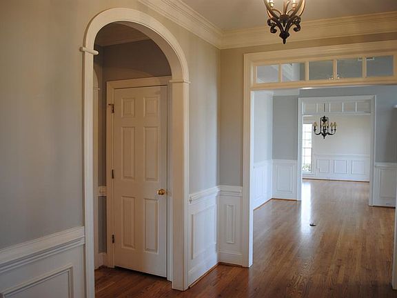 3rd image of 108 Cedarwood Creek Ct