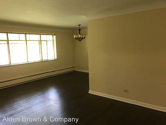 5th image of 1357 N Williams St APT 306