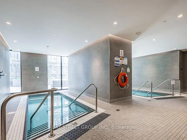 1 Yorkville Ave #4008 — Photo 16