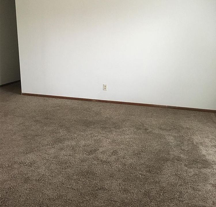 1st image of 22 Donohue Ct APT 4
