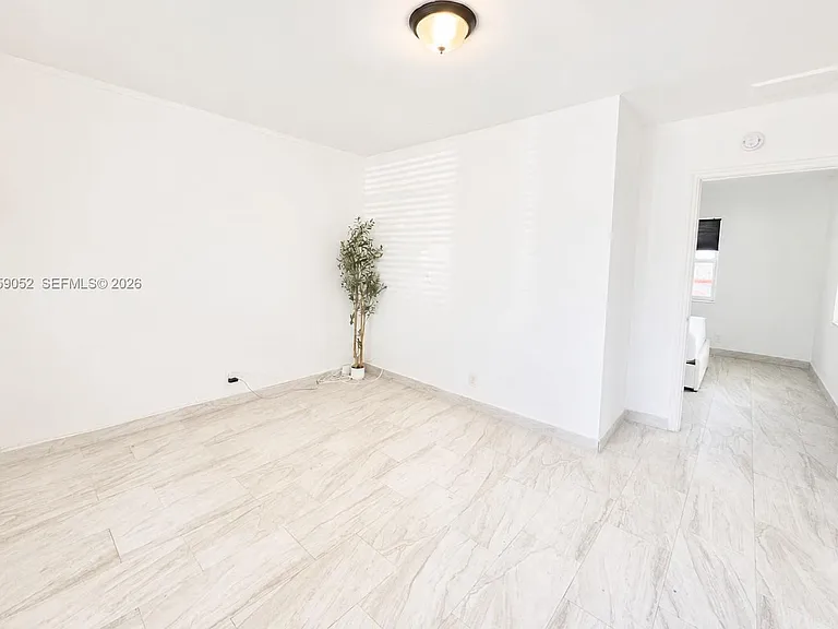 2519 Pierce St #B — Photo 2