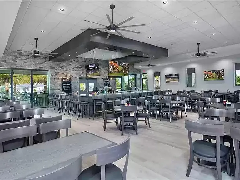 Barefoot Bar & Grill Full Service Restaurant