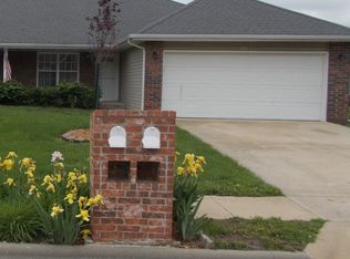 1198 N Westwood Ave, Republic, MO 65738