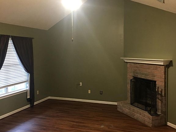 4th image of 9594 Daly Dr