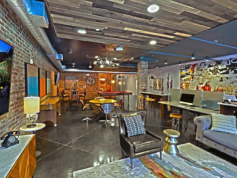 Mariposa Lofts — Photo 5