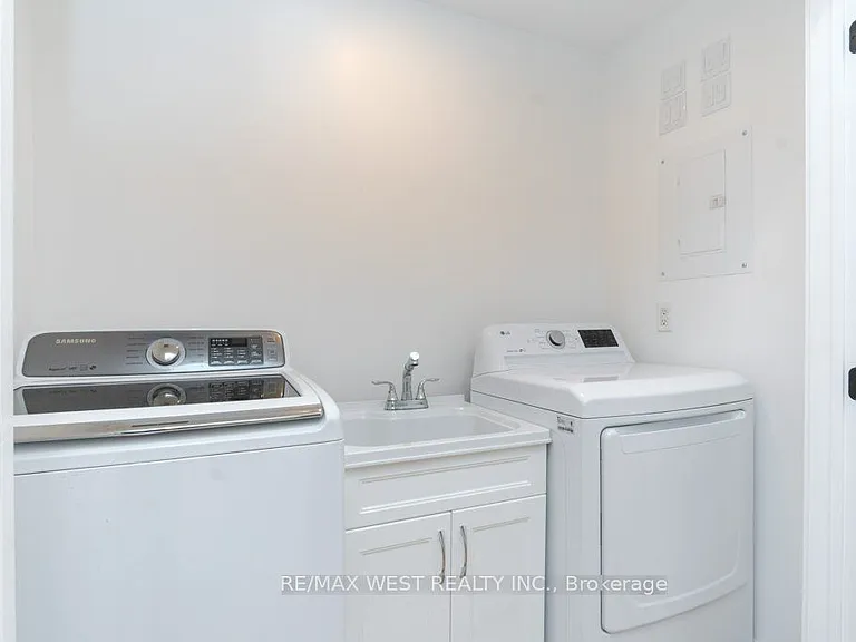 63 Lonborough Ave — Photo 6