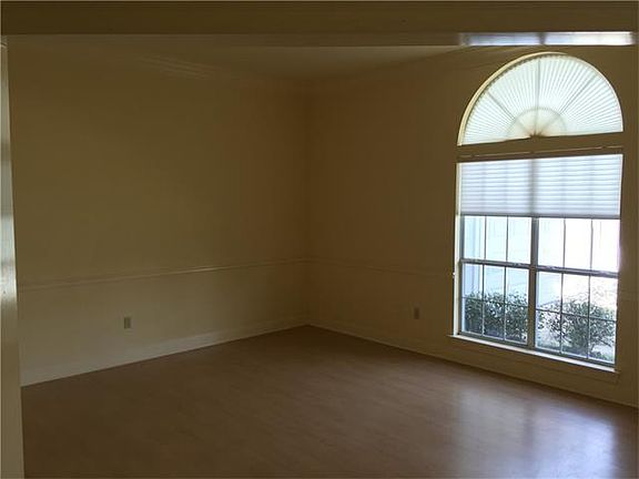 5th image of 3424 Wedgwood Dr