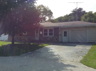 254 Main St, Mount Calvary, WI 53057