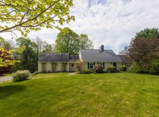 710 Meadowland Farms Rd, Hartford, VT 05047