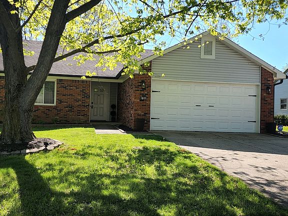 2nd image of 7449 Cobblestone West Dr