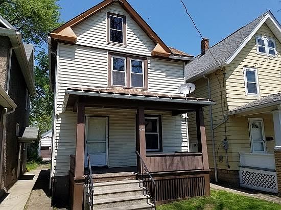 2nd image of 2420 Pierce Ave
