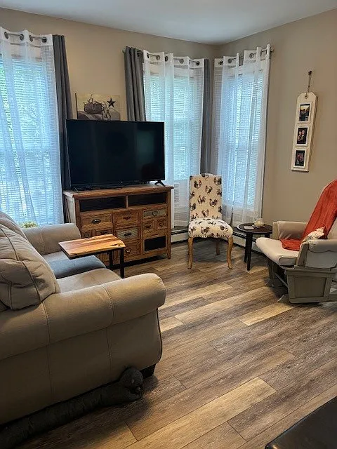 2 bed, $2,300 — Photo 2