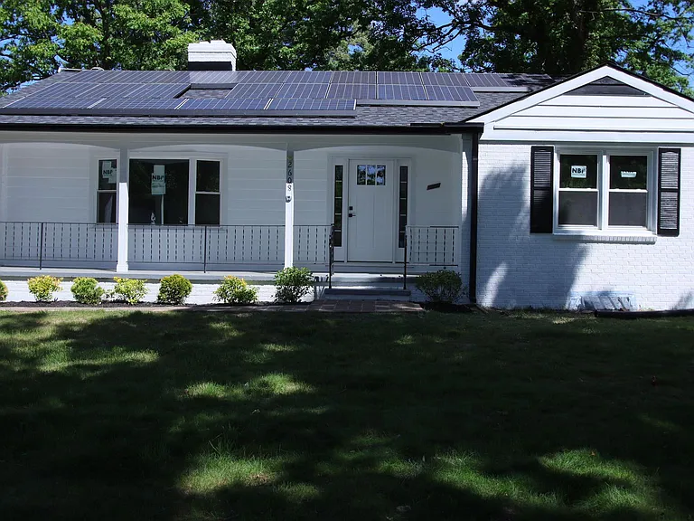 2608 Holly Dr — Photo 1
