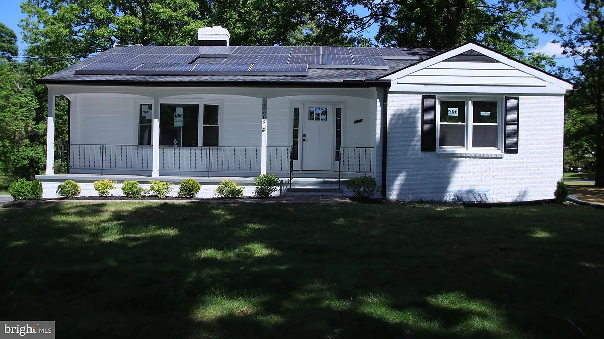 Building Photo - 2608 Holly Dr
