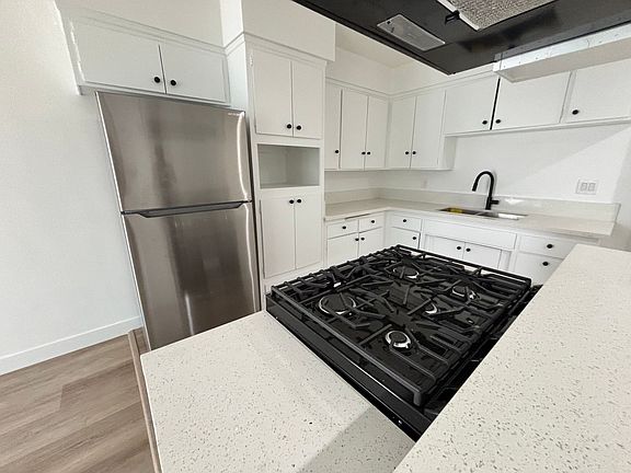 3rd image of 310 Bungalow Dr APT 1