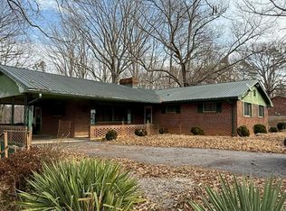 725 Milton Hwy, Ringgold, VA 24586