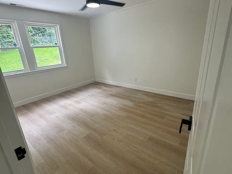 1450 Academy St S #1 — Photo 5