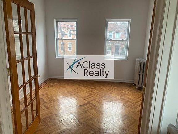 5th image of 21-60 36th St #2