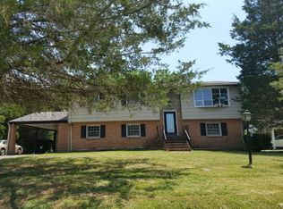 20101 College Park Ave, South Chesterfield, VA 23803