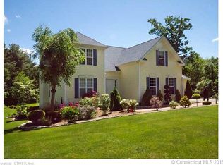 20 Ridgewood Ct, North Haven, CT 06473