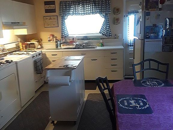 4th image of 4704 Jackson St