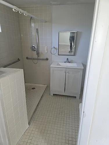 2179 Broadway Ave Photo 1