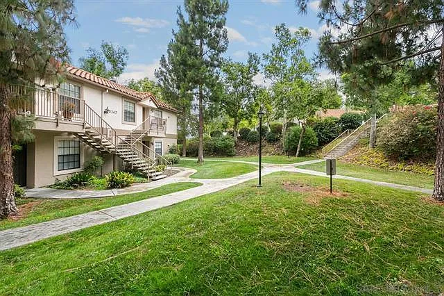 10343 Azuaga St #71 — Photo 14
