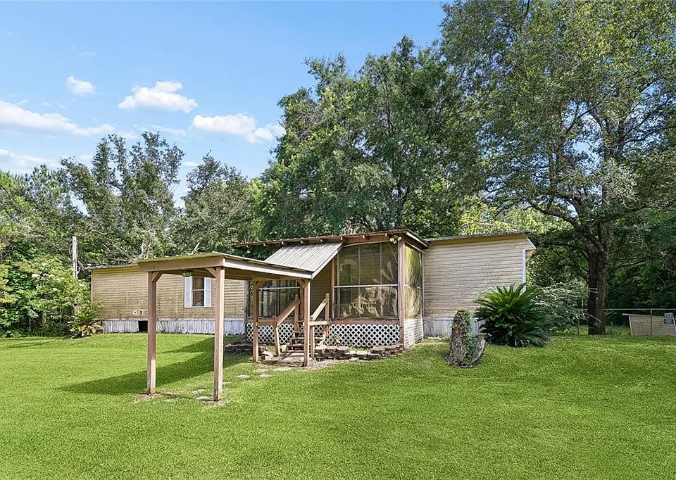 1st image of 307 Tulip Dr