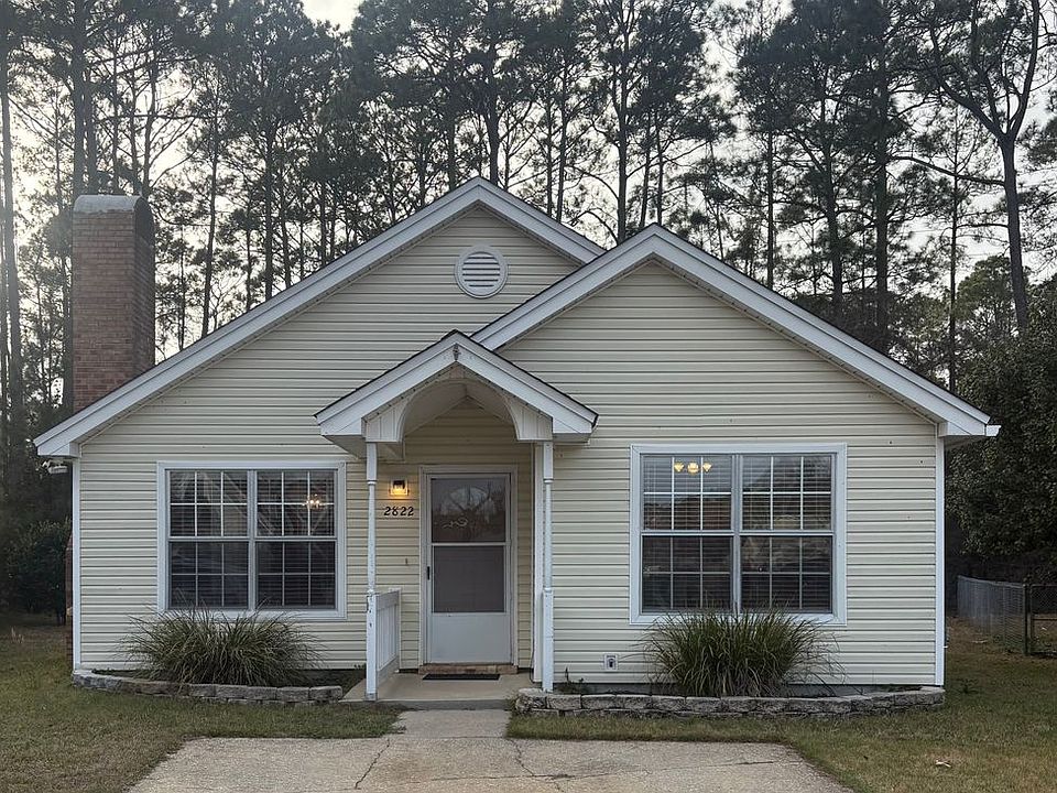 1st image of 2822 Old Carriage Ln