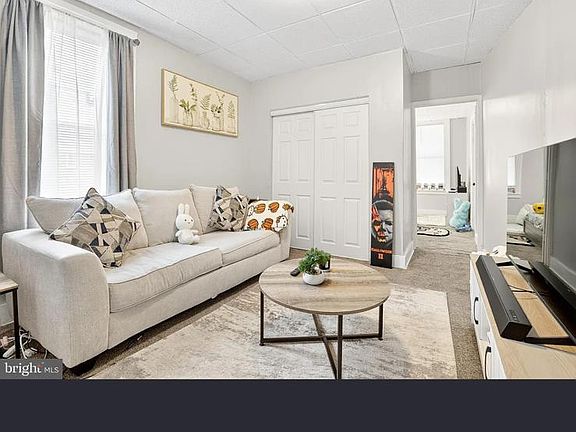 2nd image of 936 Madison Ave APT 1