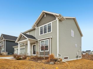 415 Tawny Elm Pkwy, Middleton, WI 53593