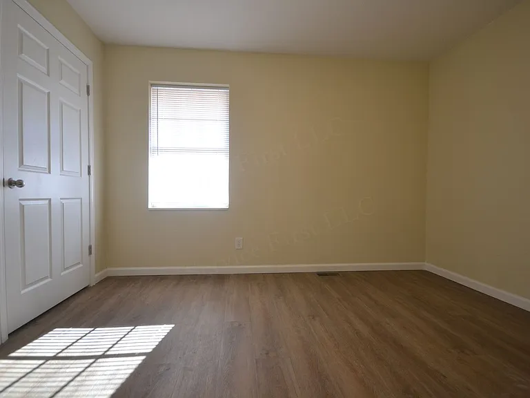 1909 Westmoor Dr — Photo 15