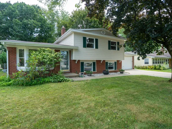 6509 Hampton St, Portage, MI 49024