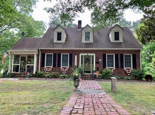 220 Franklin St, South Hill, VA 23970