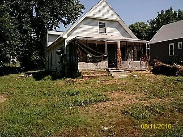 2nd image of 814 Lafayette Ave