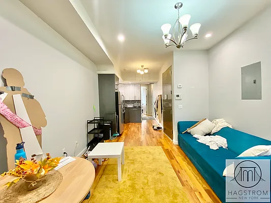 Rented by Hagstrom Management Inc | media 12