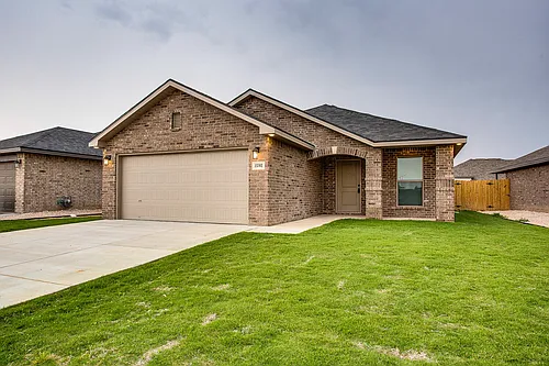 13702 Avenue R Photo 1