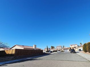 16967 Escala Dr, Victorville, CA 92395